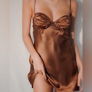 TWO BODIES Izzy Dress in Mocha